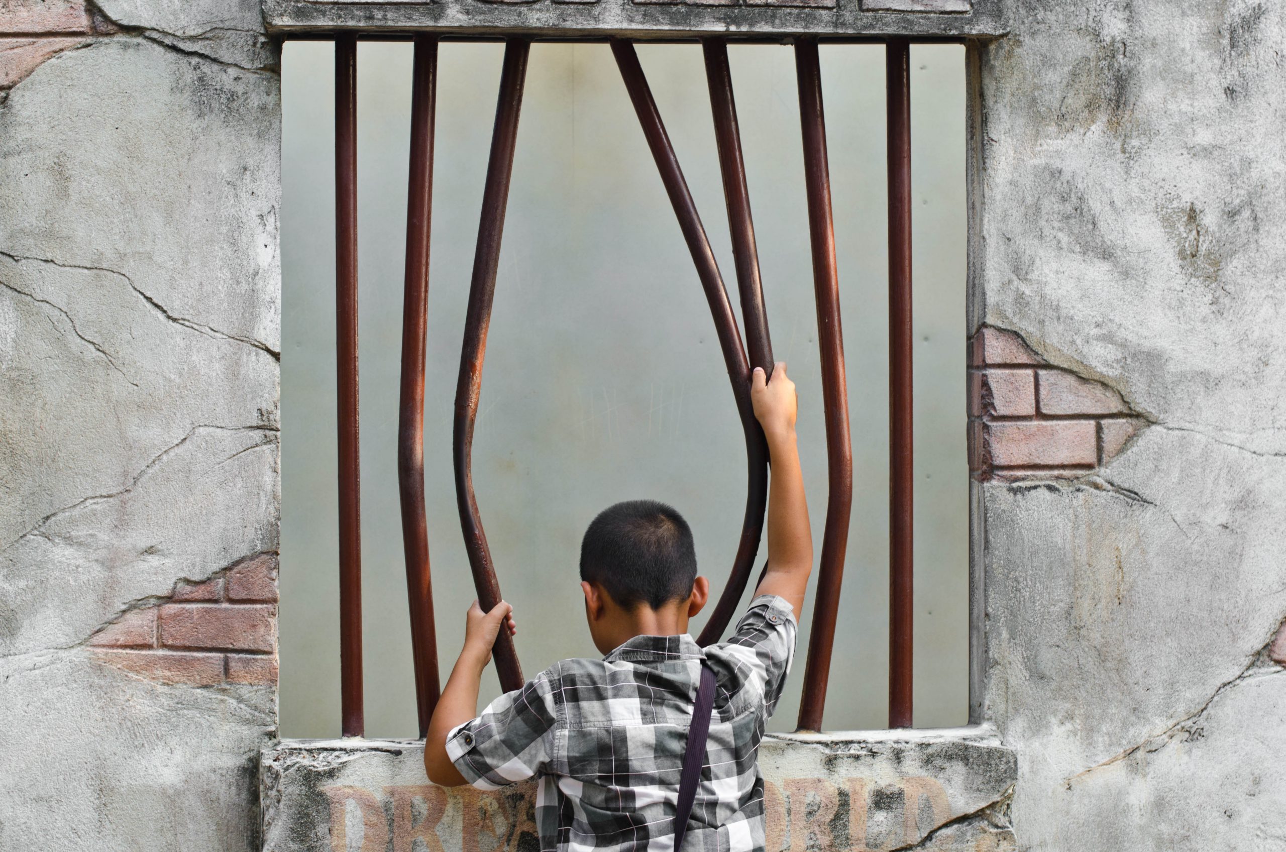 shutterstock_132550763 Breaking out of bars