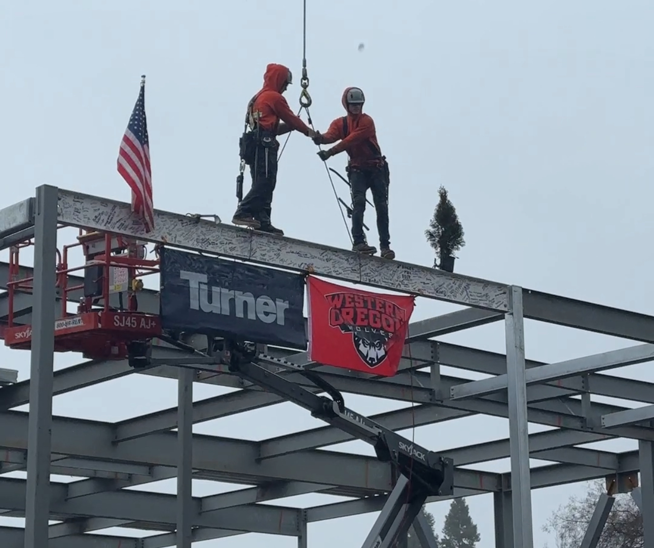 IMG_7301 WOU students in library