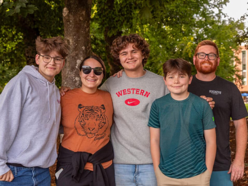 Wou student with family