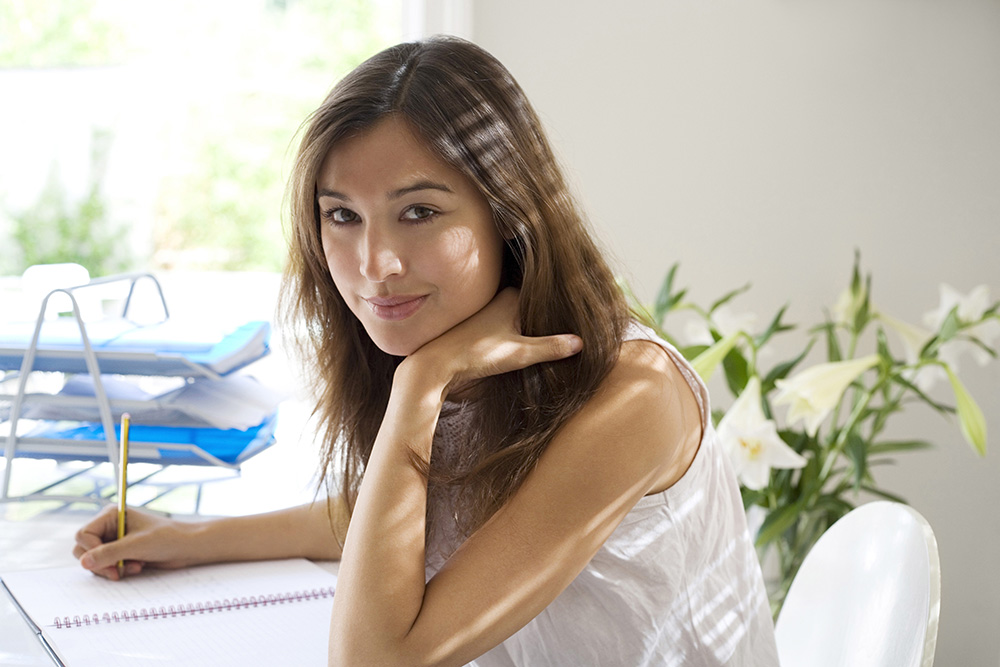 Working-lady-at-a-desk