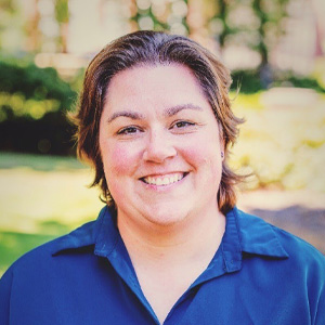 Head shot of Michelle Strowbridge