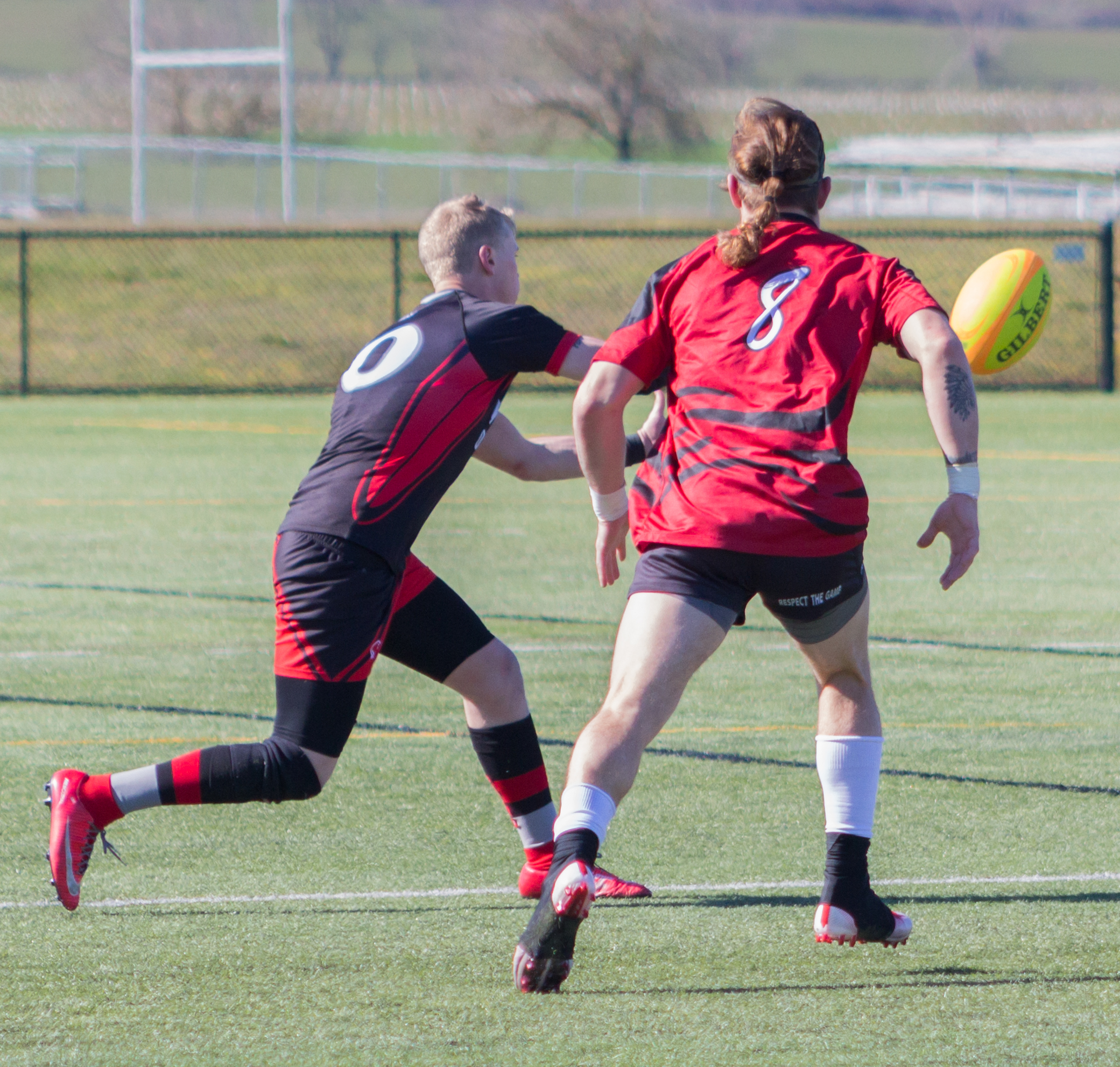 Wolves stomp Eagles, fall to Boxers