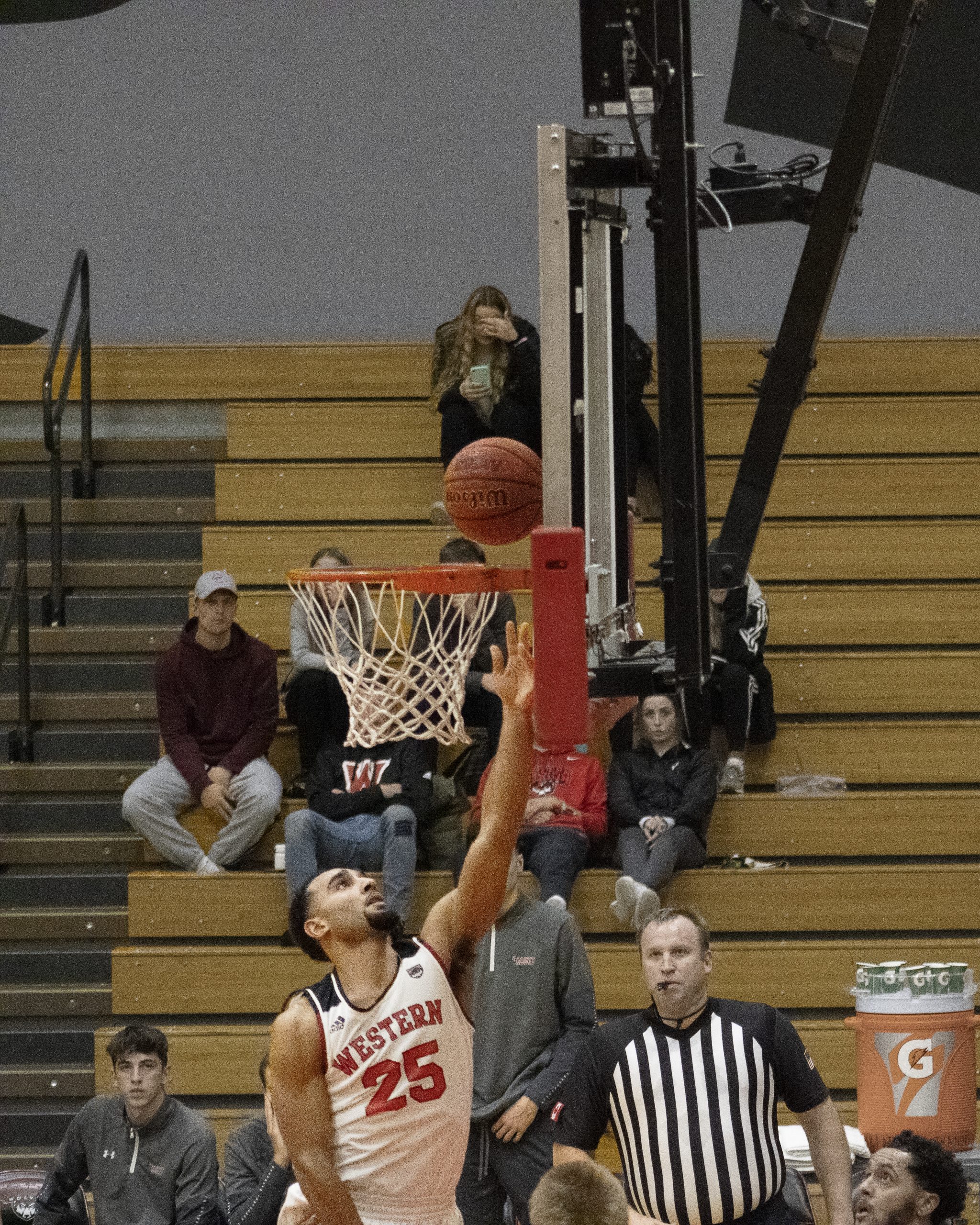 Men’s Basketball soar and fall, during two GNAC games at home