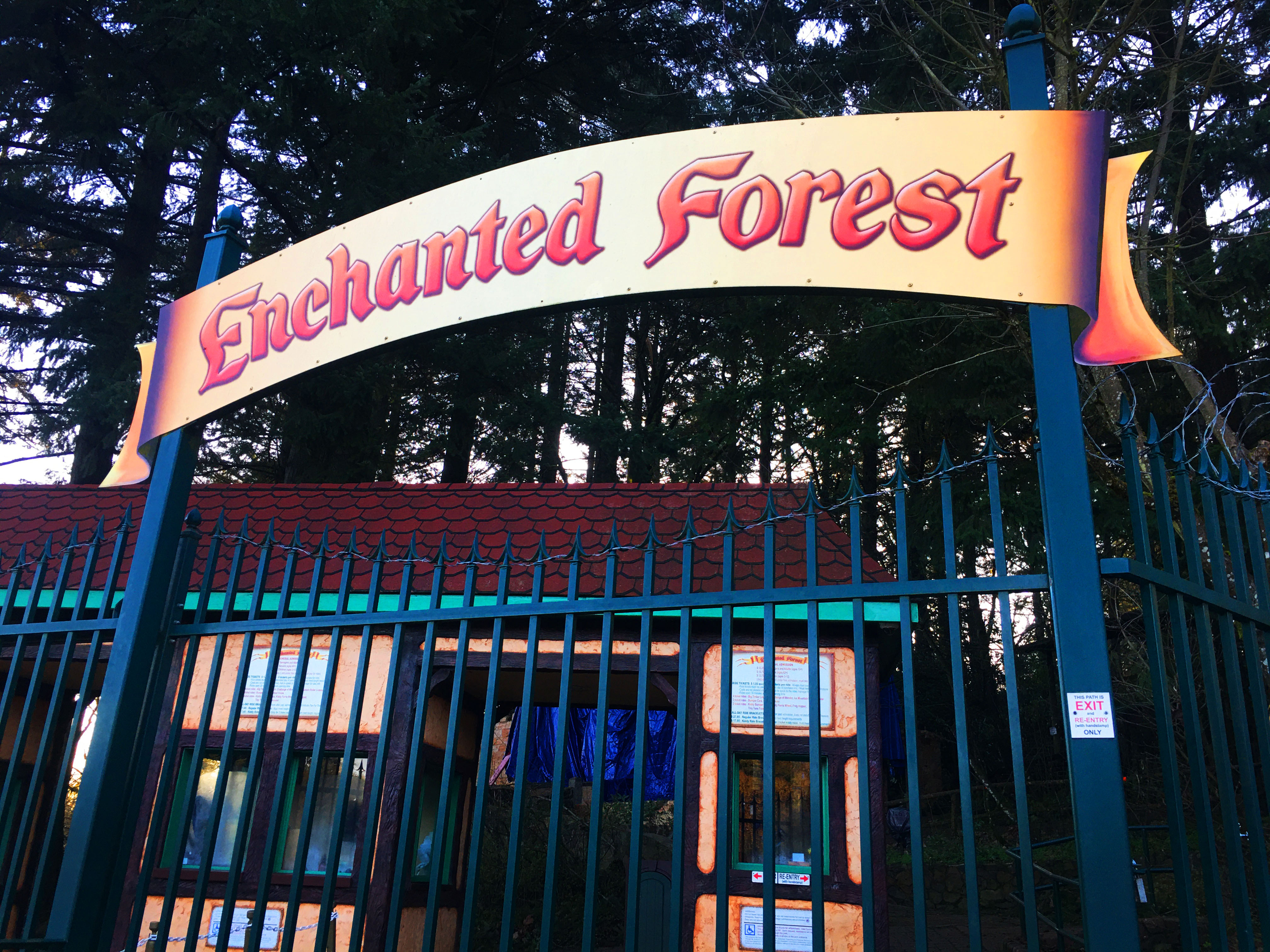 Winter storm damages Oregon’s storybook theme park