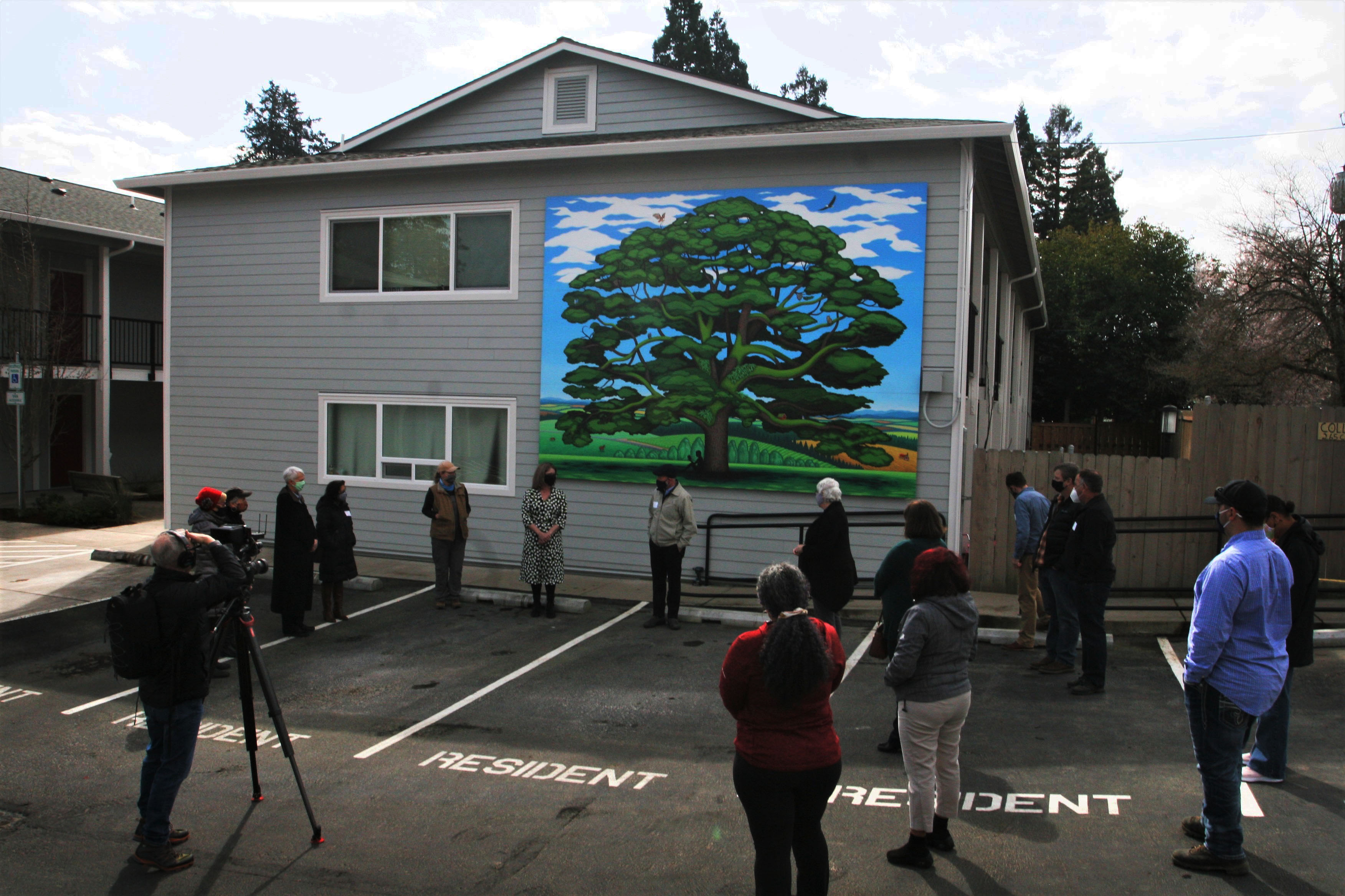 Northwest Housing Alternatives finishes College Manor renovations and mural