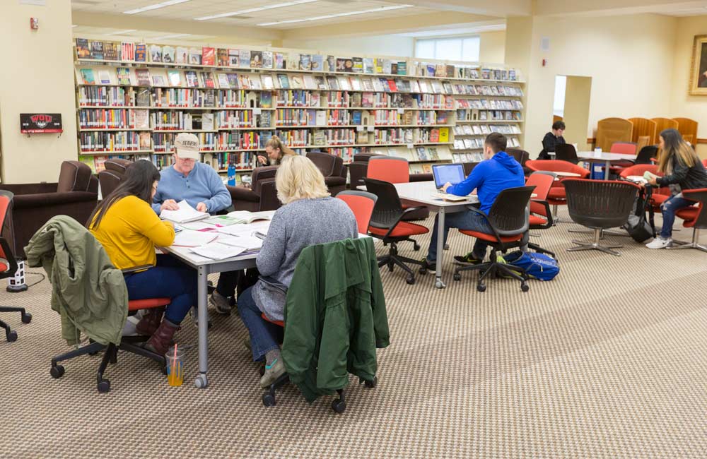Students studying in the Hamersly library on WOU campus